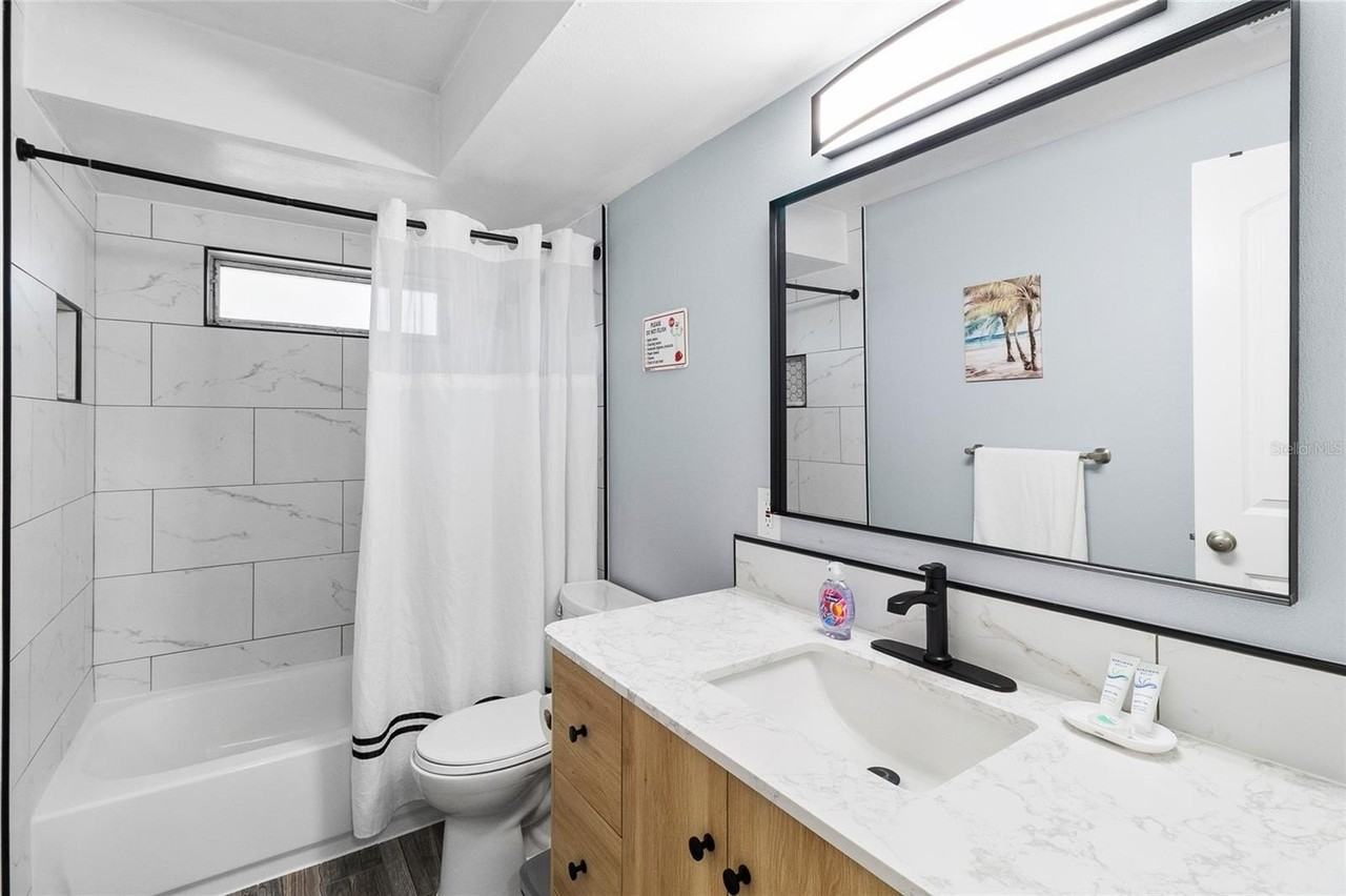 2272 16th Ave Sw #C - Photo 4 of 17