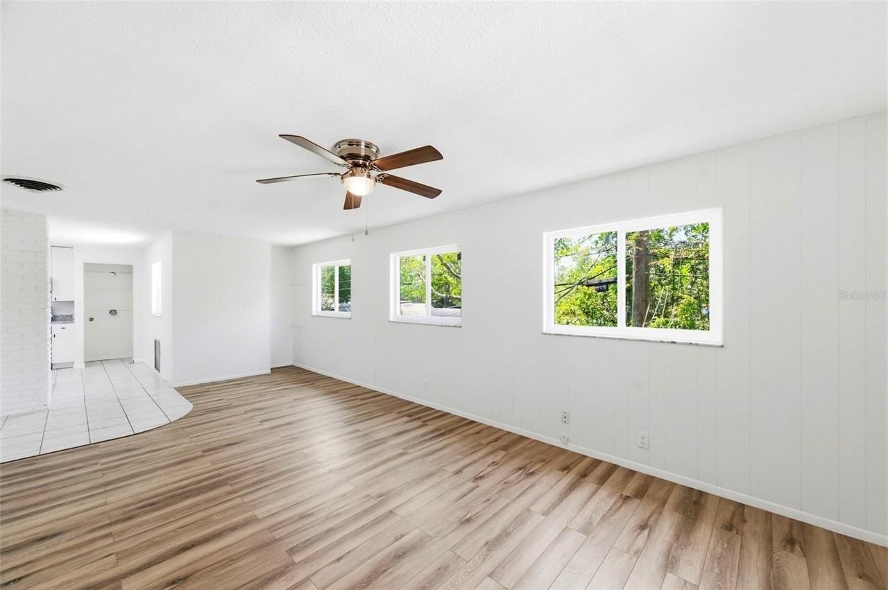 5136 68th St N #B - Photo 3 of 50