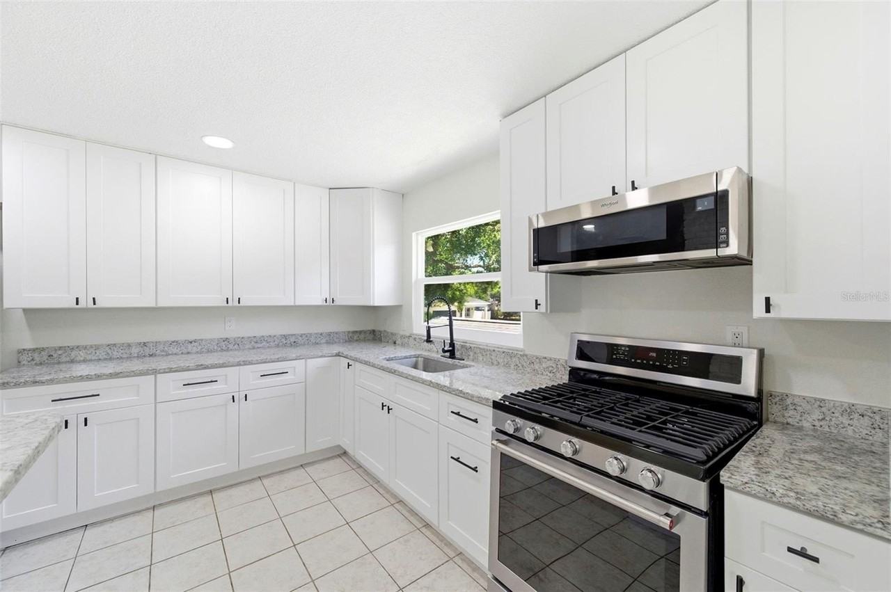 5136 68th St N #B - Photo 7 of 50