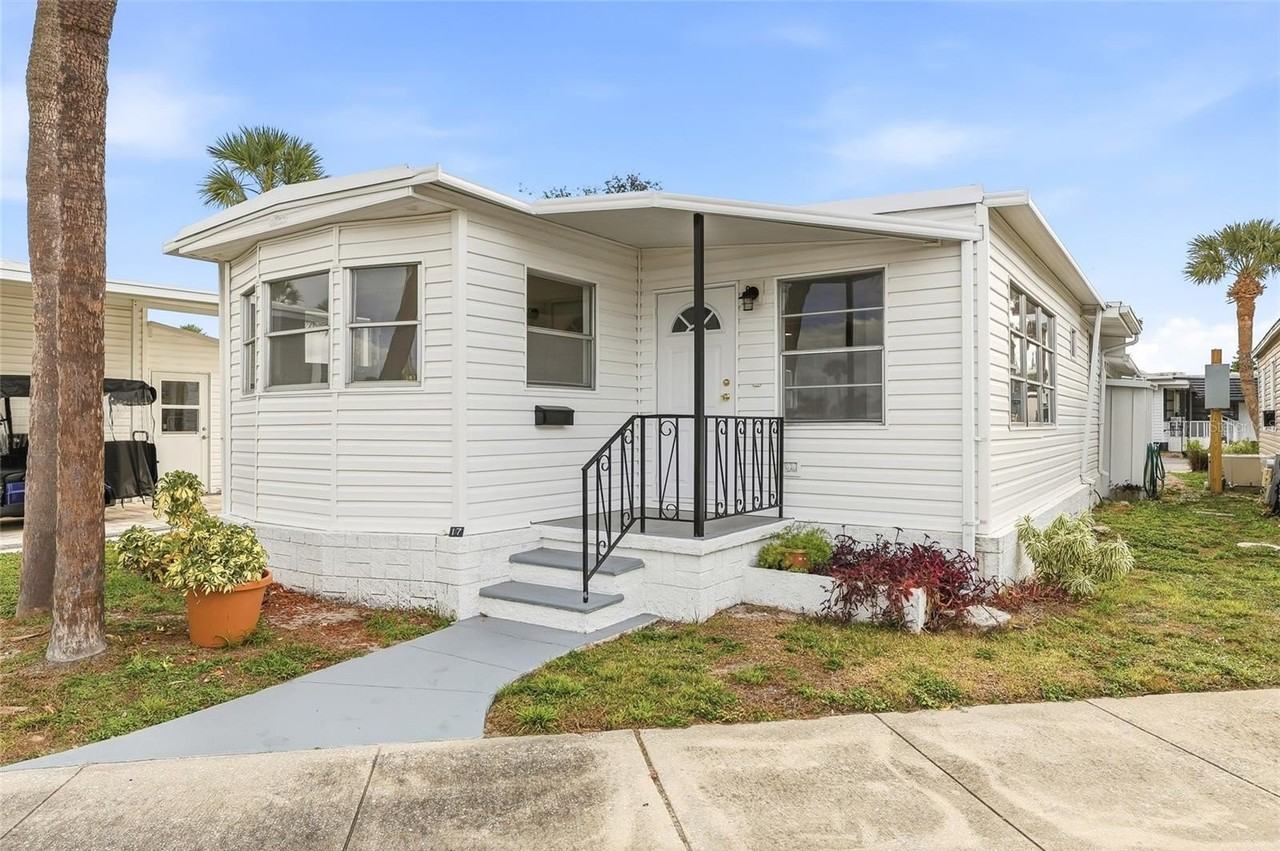 4851 W Gandy Blvd - Photo 2 of 50