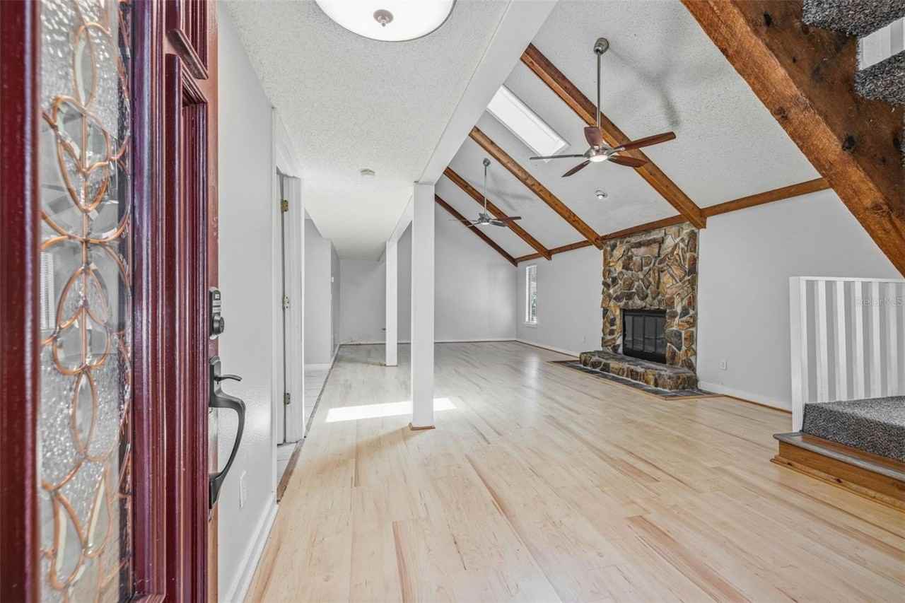 1591 Mac Charles Ct - Photo 4 of 30