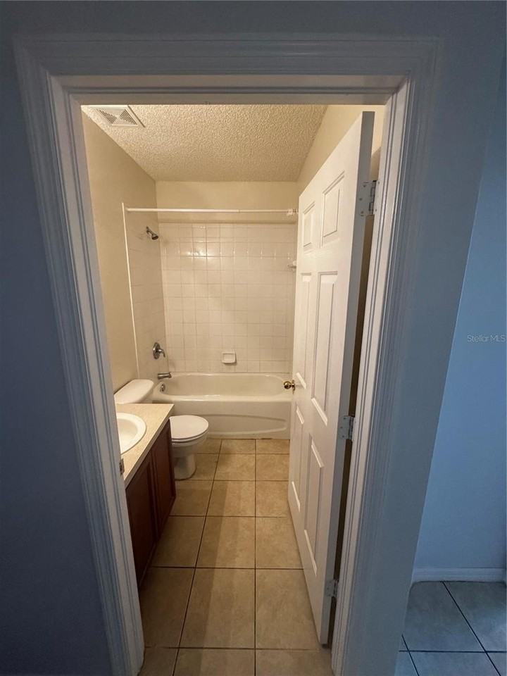 10443 Heron Lake Dr - Photo 4 of 13