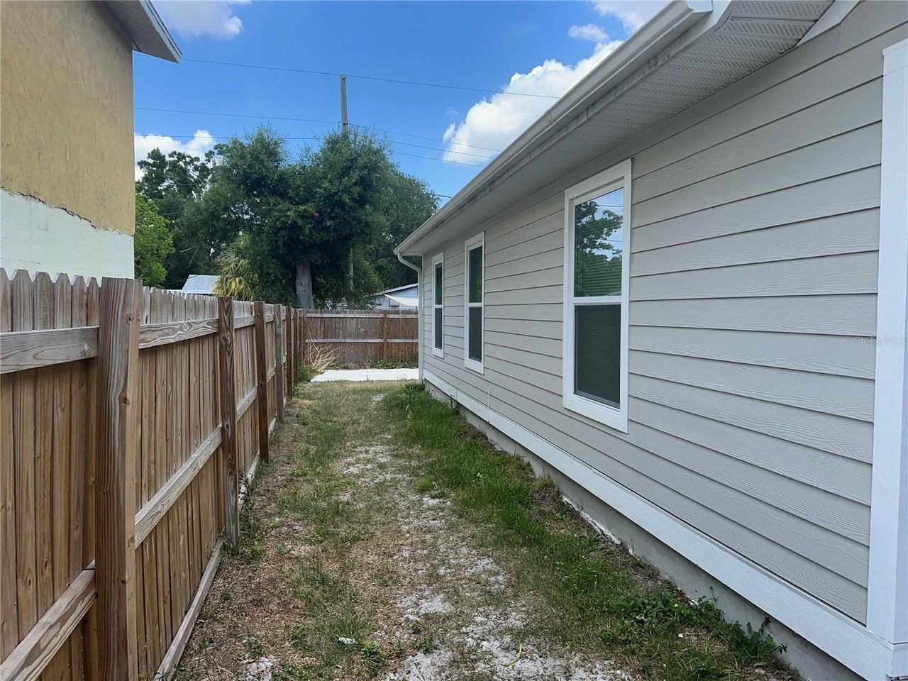 3735 39th Ave N - Photo 2 of 14