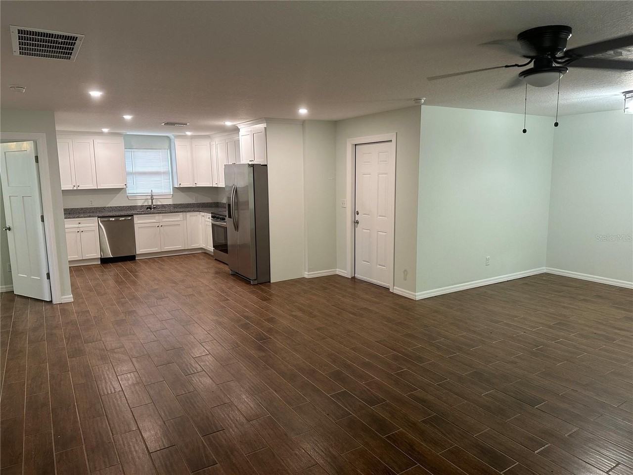3735 39th Ave N - Photo 5 of 14
