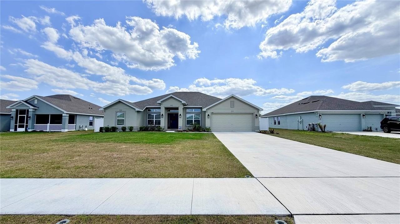 4015 Tullamore Ln - Photo 2 of 43