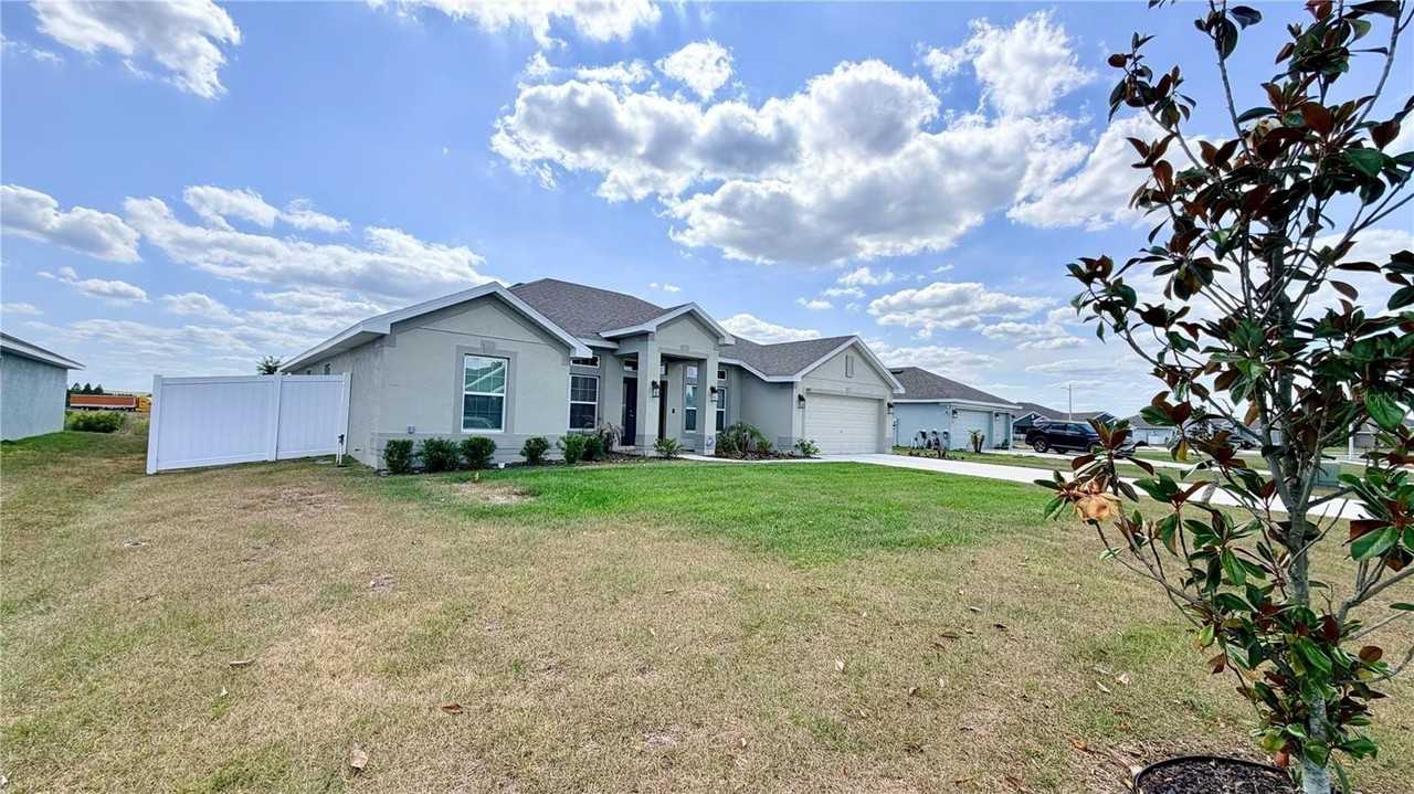 4015 Tullamore Ln - Photo 4 of 43