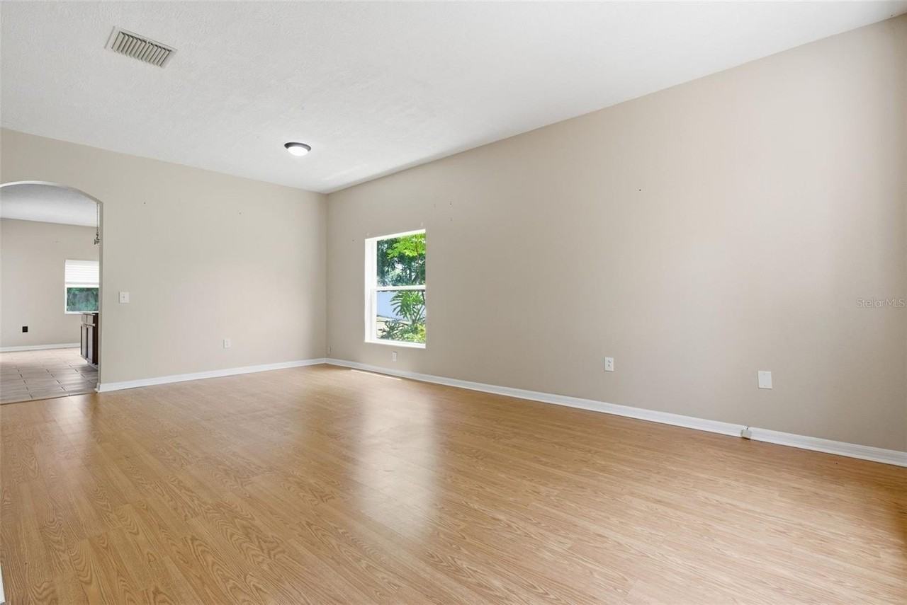 2631 Queen Alberta Dr - Photo 6 of 35
