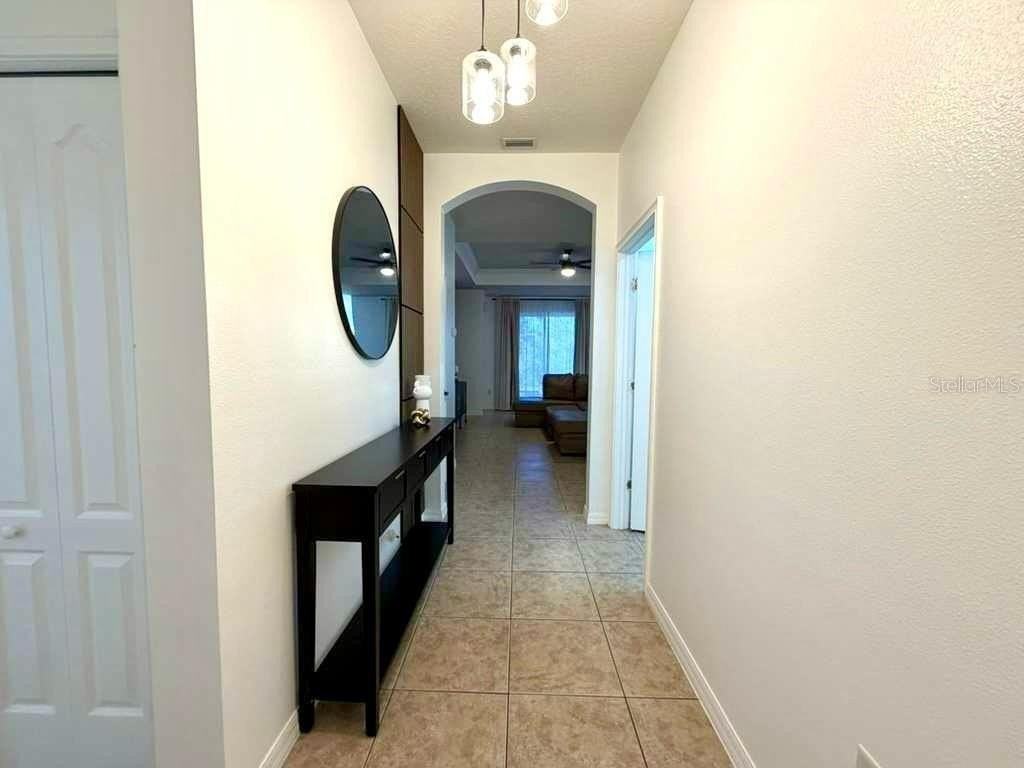 32914 Hillman Ct - Photo 3 of 22