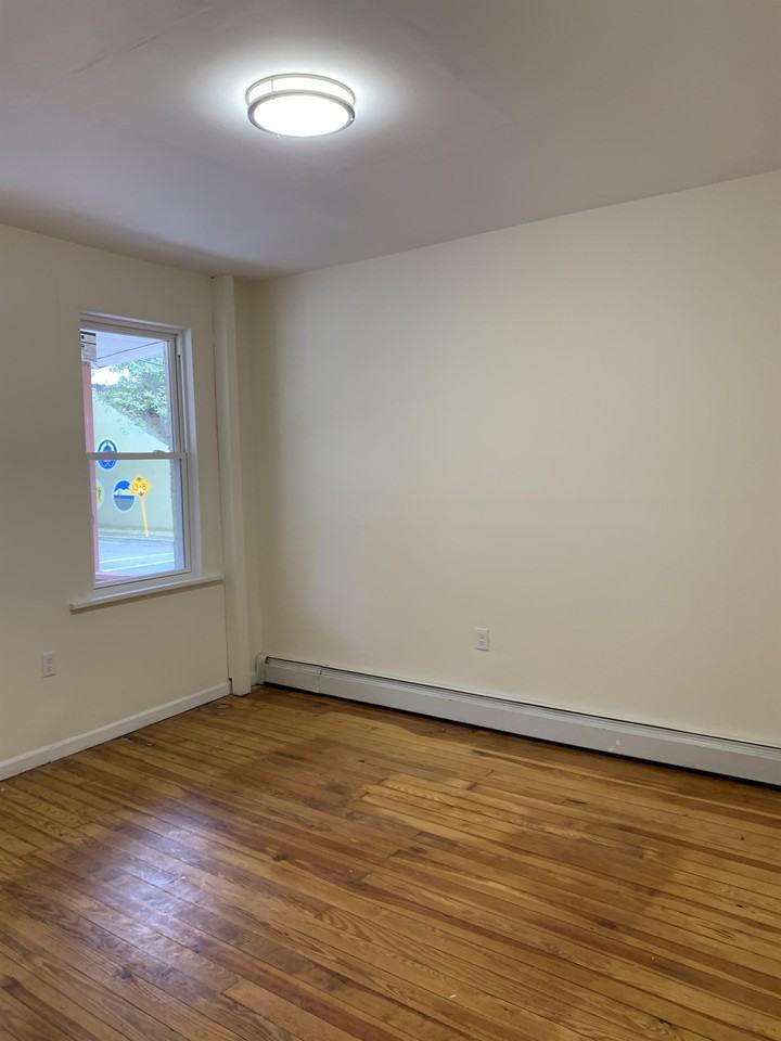 285 Fulton - Photo 6 of 9