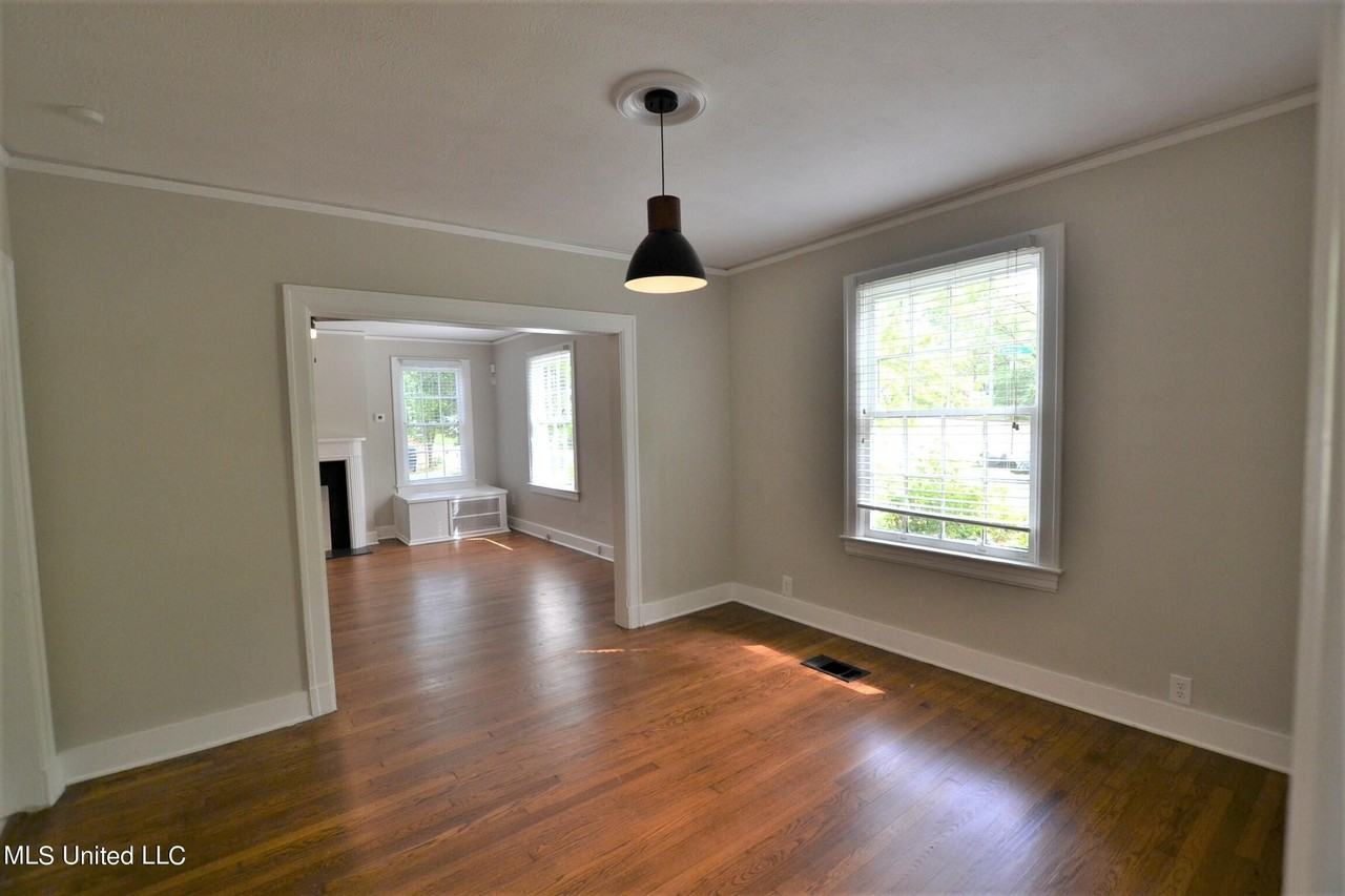 4220 Council Cir - Photo 7 of 30