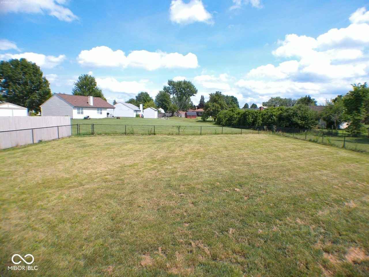 5633 Wynridge Ct - Photo 4 of 5