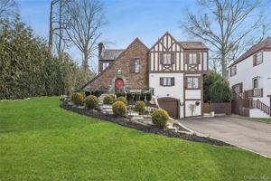 featured image of 44 Old Ox Rd
