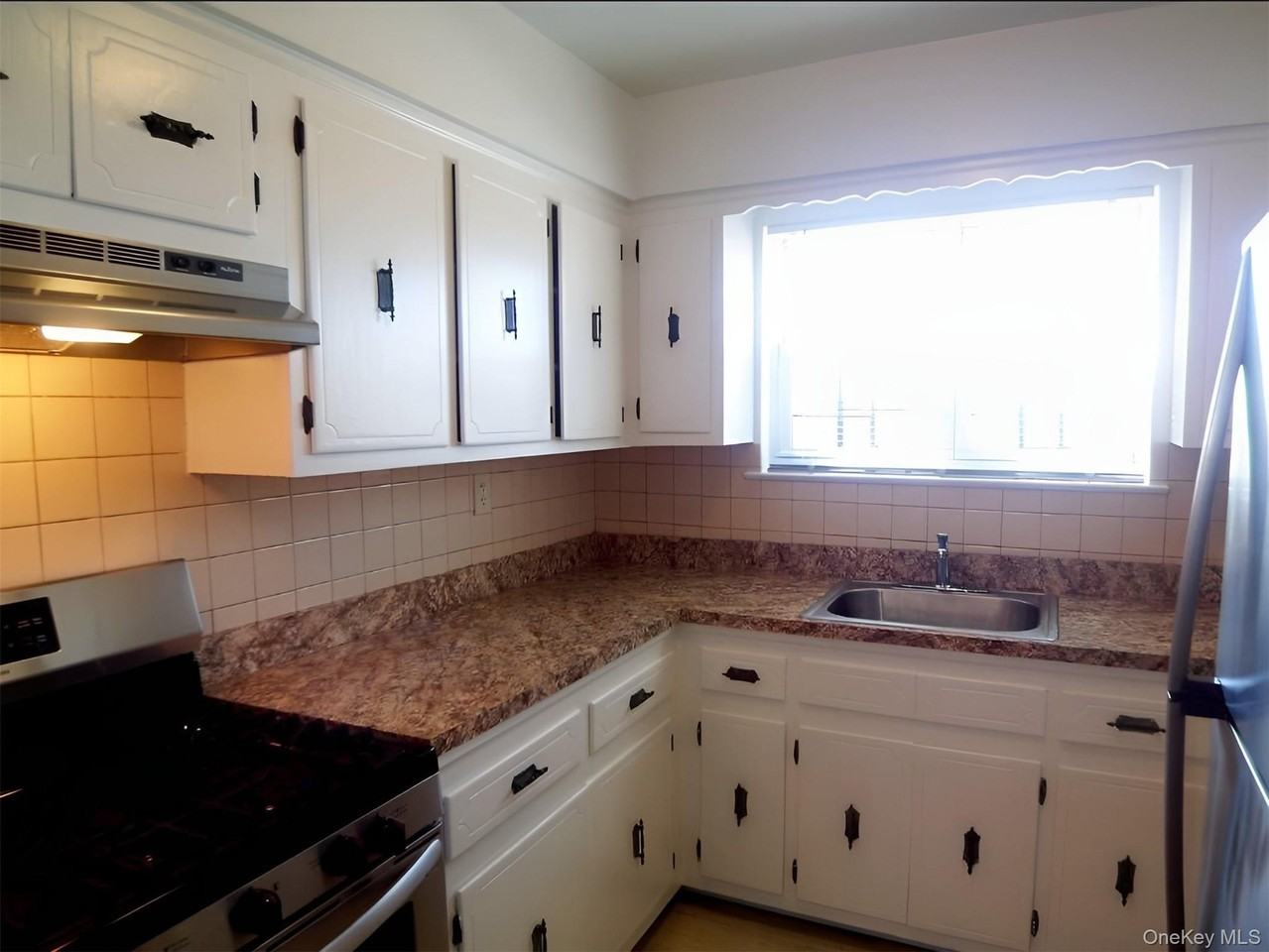 1465 Burke Ave #2 - Photo 2 of 24