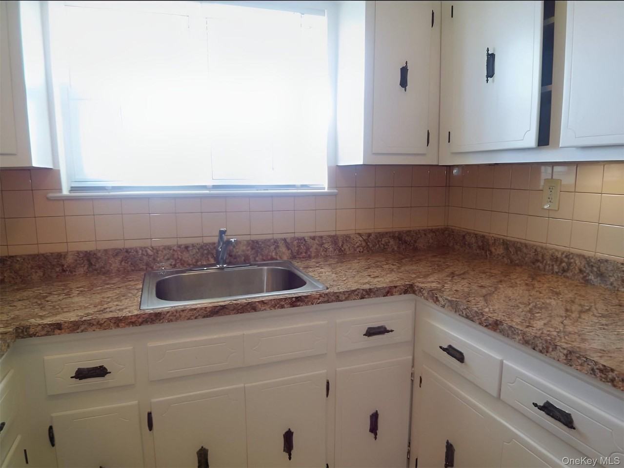 1465 Burke Ave #2 - Photo 3 of 24