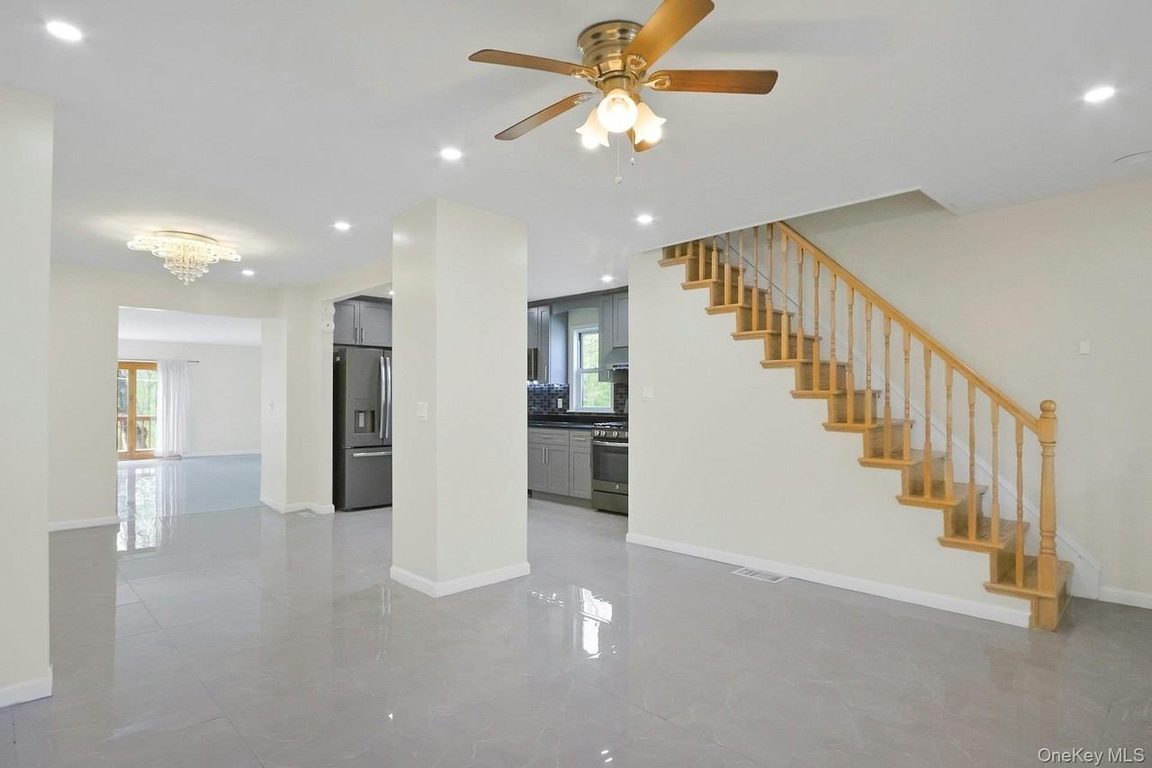 22 Firth St #22 - Photo 6 of 42