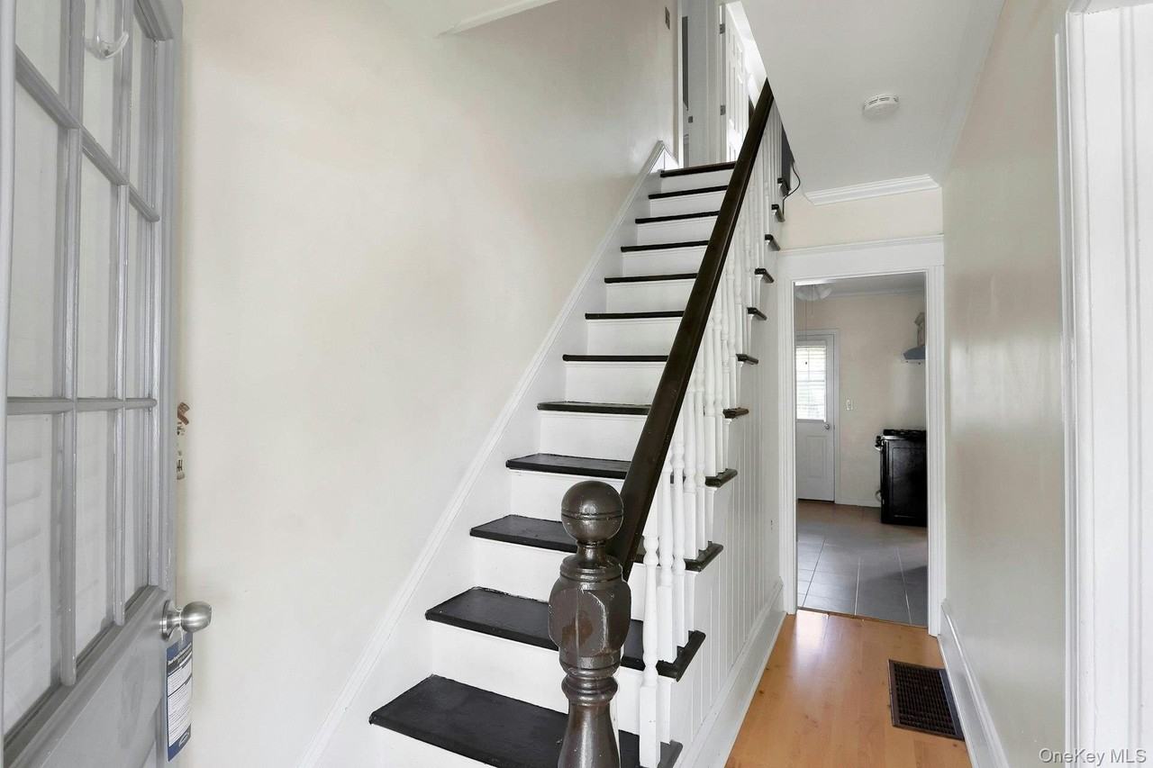 24 Firth St #24 - Photo 3 of 30