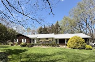 featured image of 9 Cedar Hill Ln