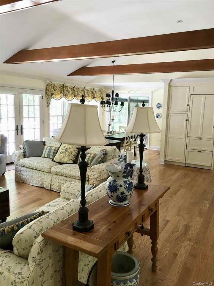 9 Cedar Hill Ln - Photo 3 of 21