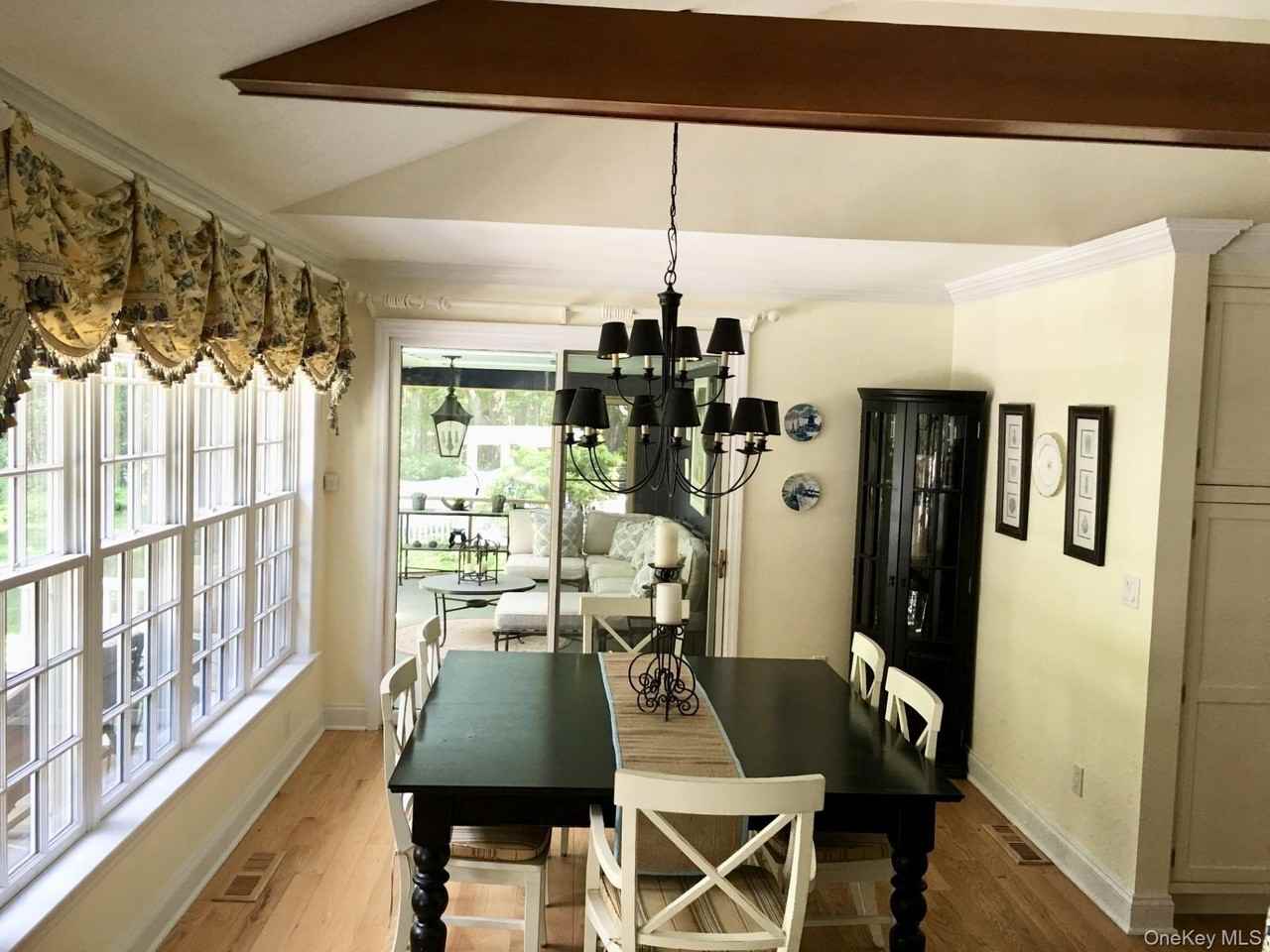 9 Cedar Hill Ln - Photo 5 of 21