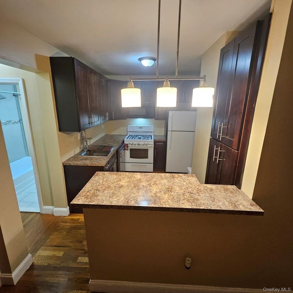 607 S 5th Ave - Photo 3 of 13