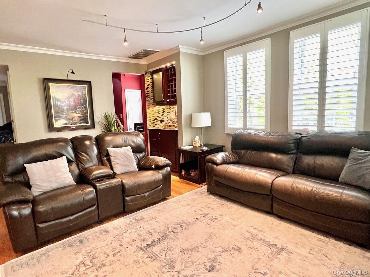21520 43rd Ave - Photo 4 of 26