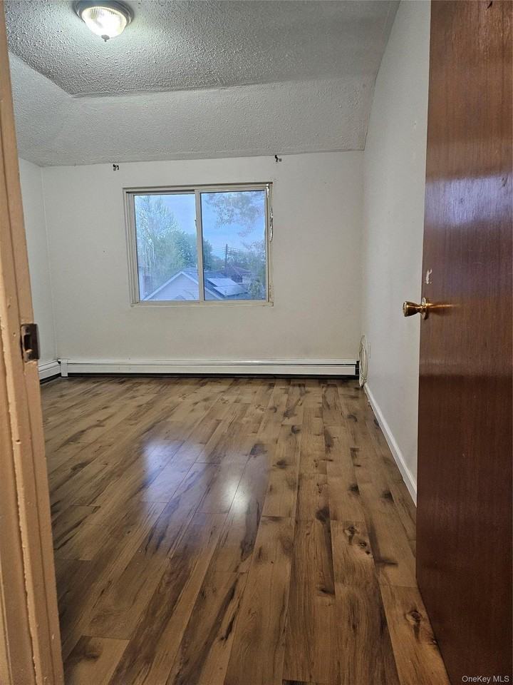 15024 121st Ave #2 - Photo 5 of 8