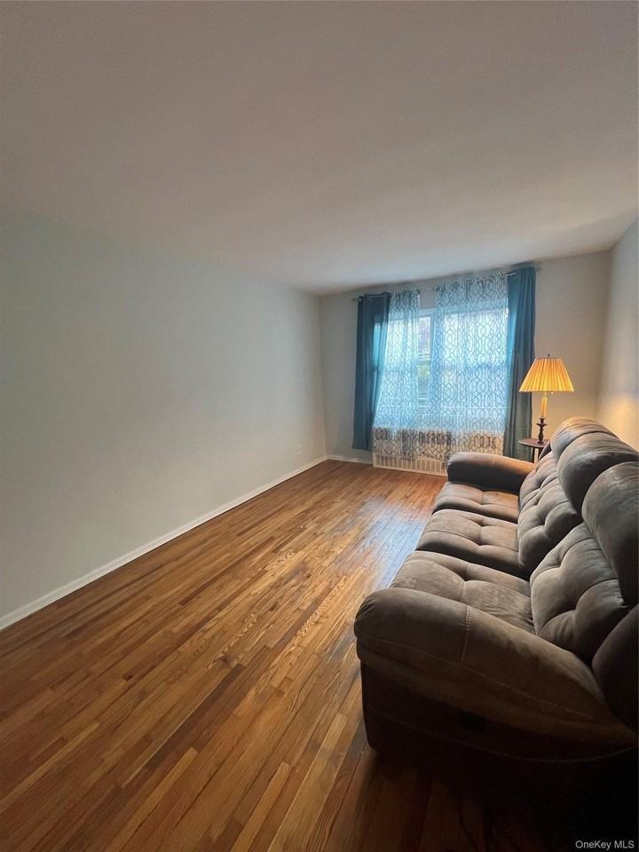 4120 210th St #1 - Photo 4 of 11