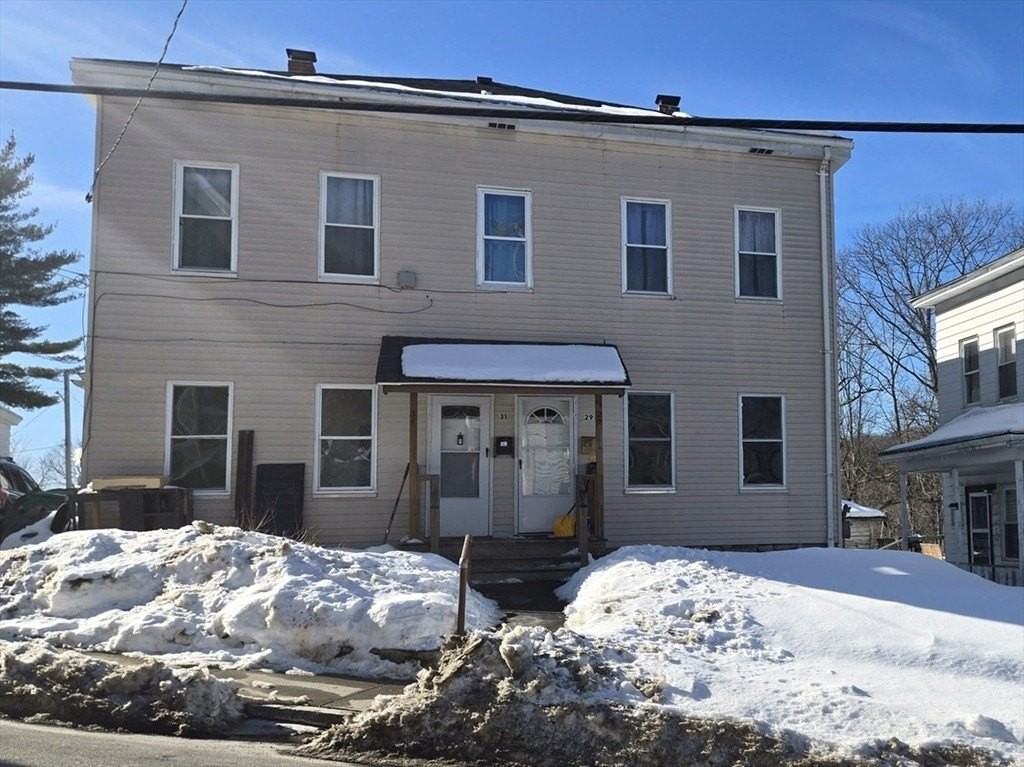 29 Beech St #1 - Photo 3 of 25