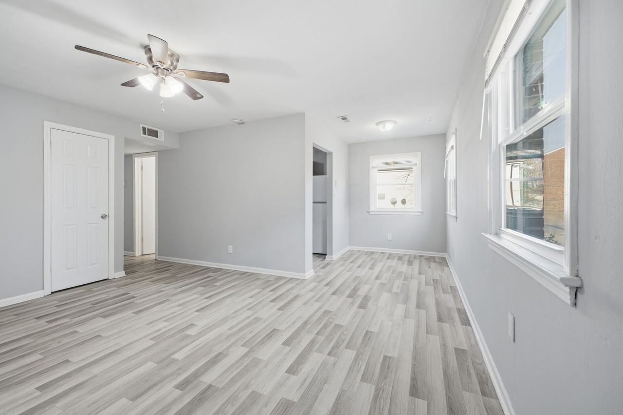 507 Ashlawn Dr - Photo 3 of 14