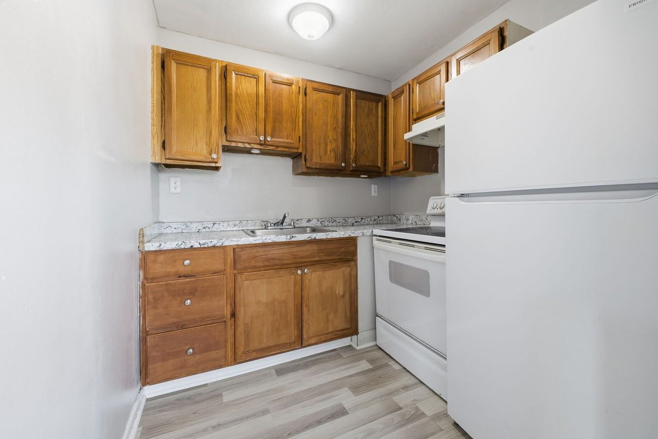 507 Ashlawn Dr - Photo 6 of 14