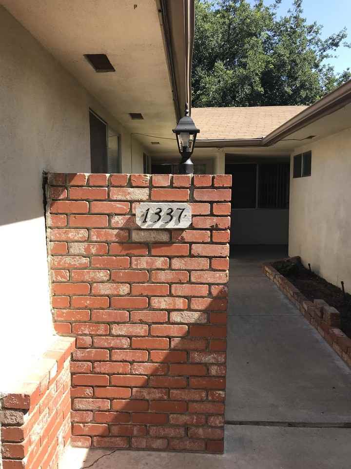 1339 E. Rumble Road - Photo 2 of 29
