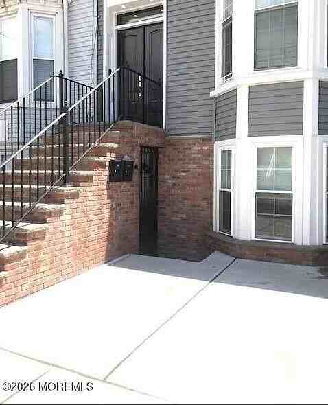320 New York Ave - Photo 2 of 13