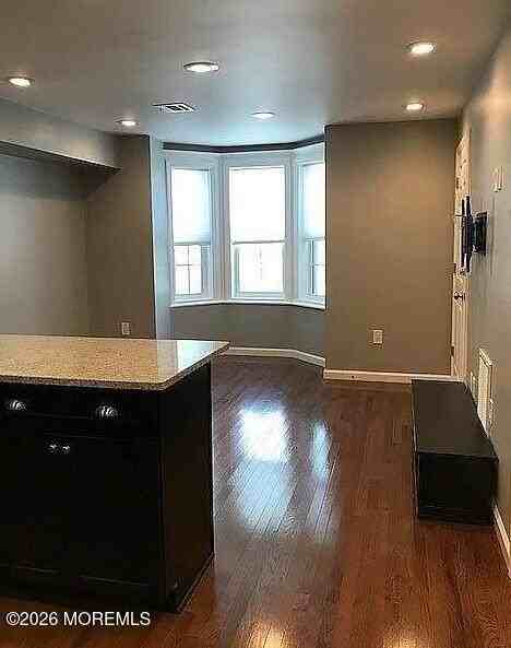 320 New York Ave - Photo 5 of 13