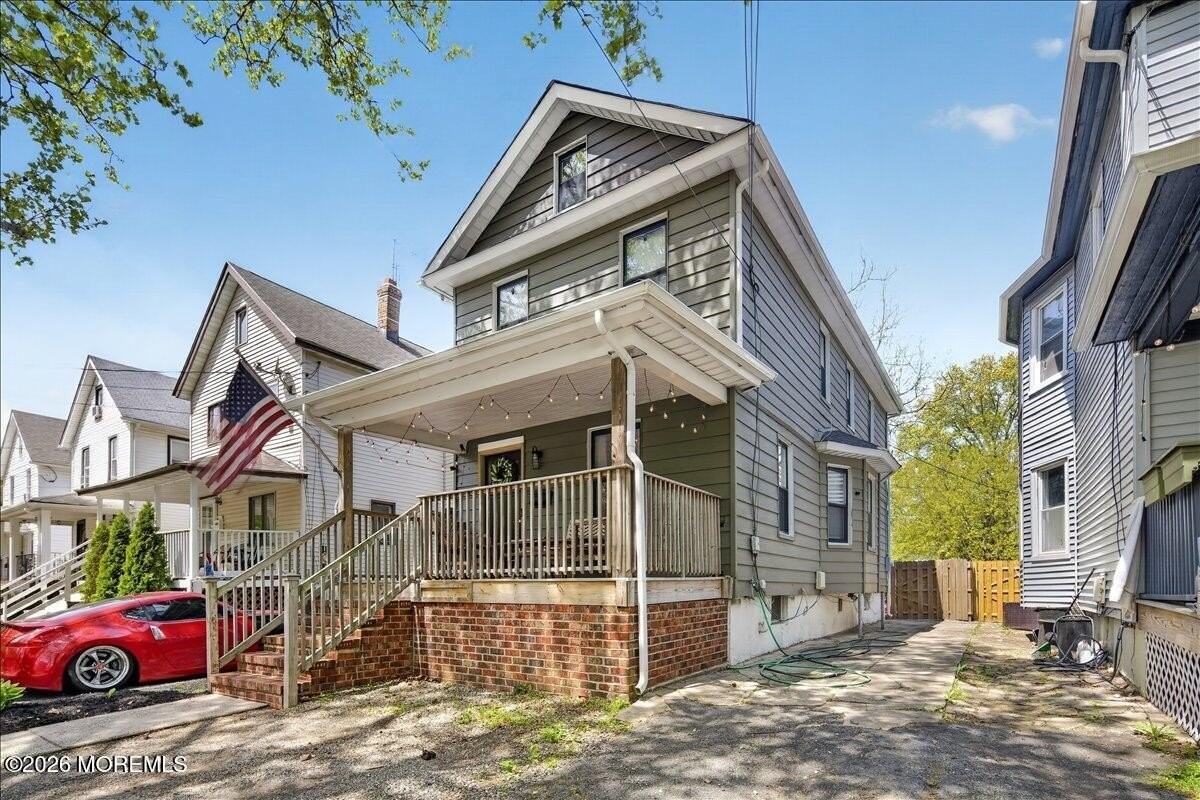 1135 Asbury Ave - Photo 2 of 43
