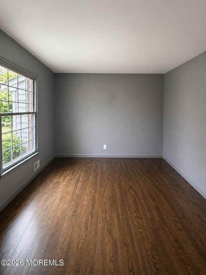 2908 Logan Rd - Photo 6 of 18