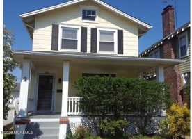 featured image of 526 W End Ave