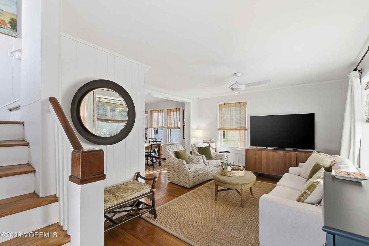 526 W End Ave - Photo 3 of 18
