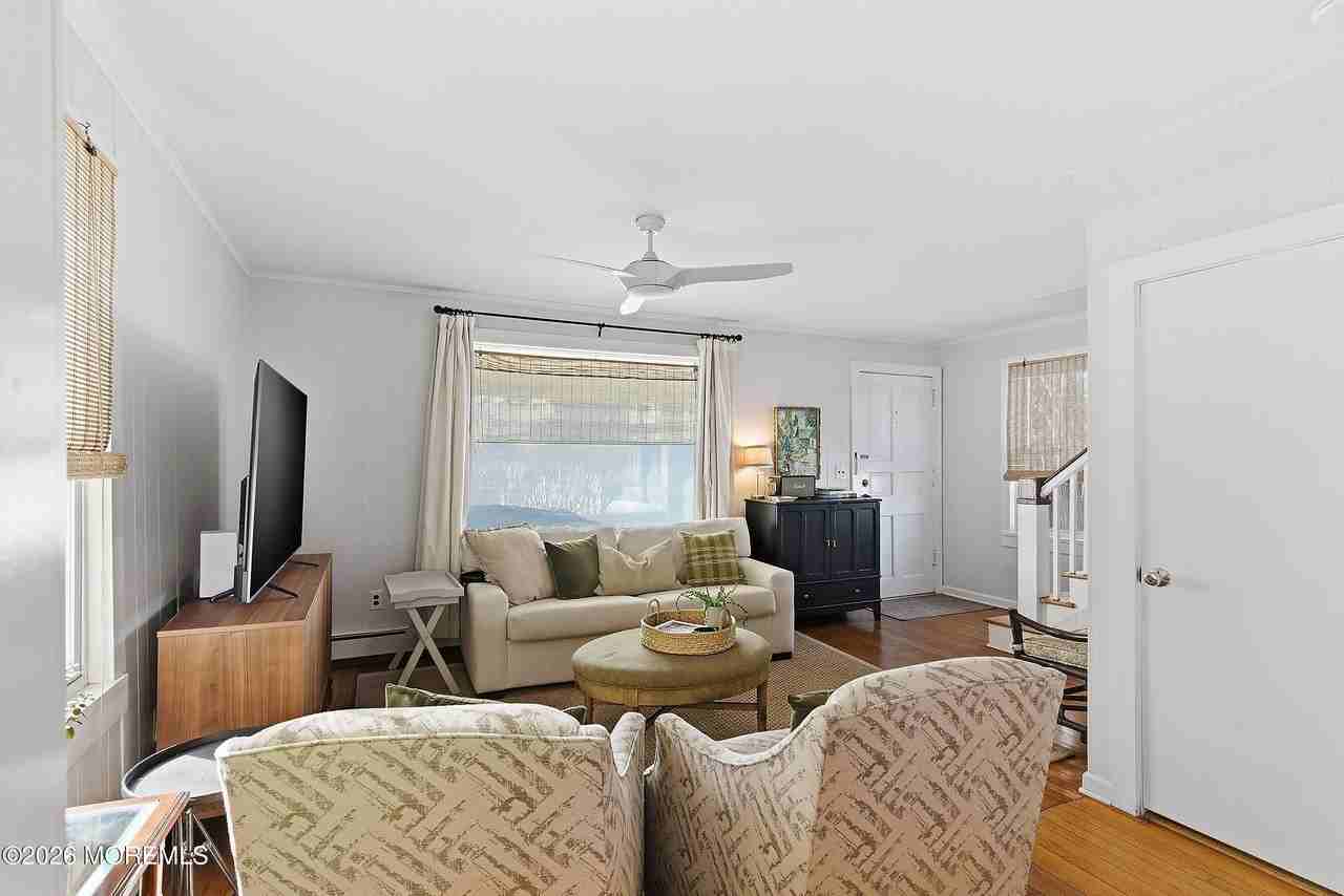 526 W End Ave - Photo 4 of 18