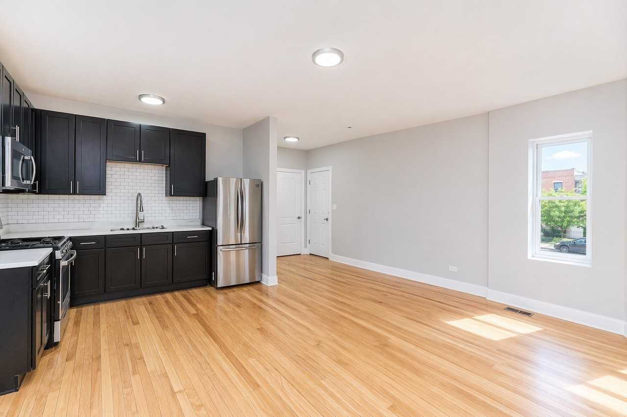 7944 S Ellis Ave #1 - Photo 5 of 14