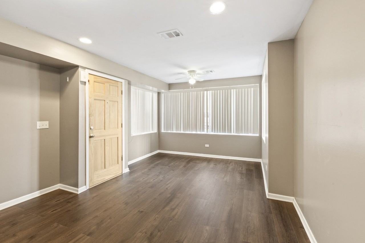 323 Memorial Dr #1 - Photo 2 of 11