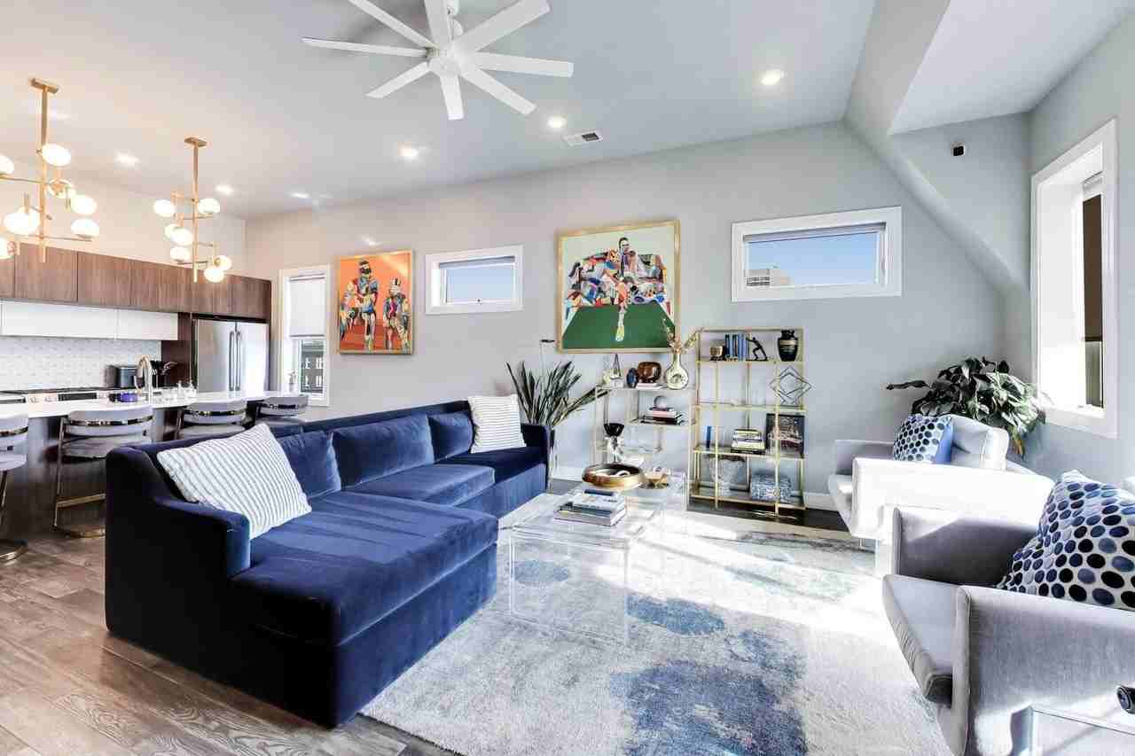 3914 S King Dr #3N - Photo 2 of 25