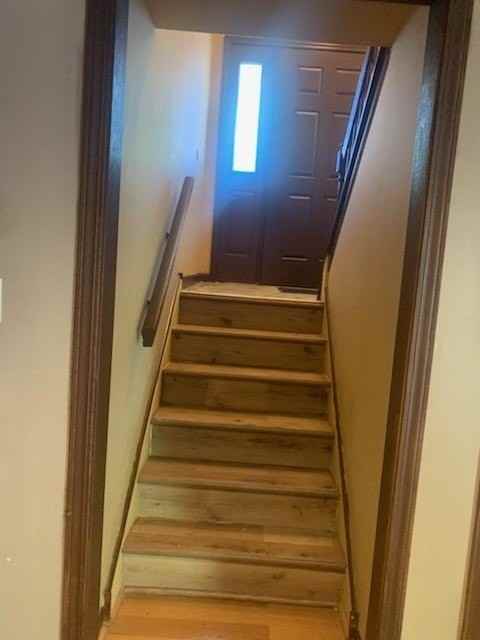 982 Grant St - Photo 4 of 46