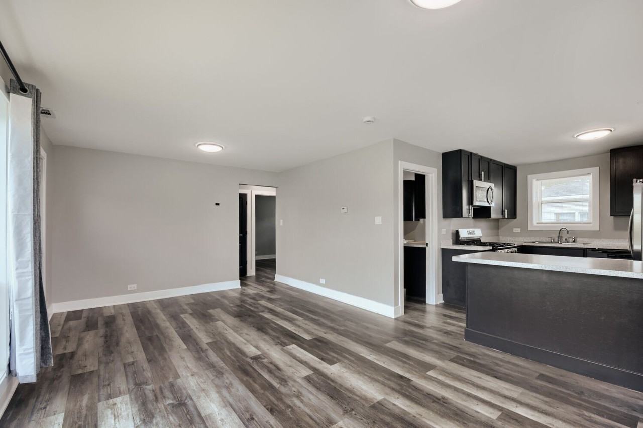17610 Dixie Hwy - Photo 3 of 17