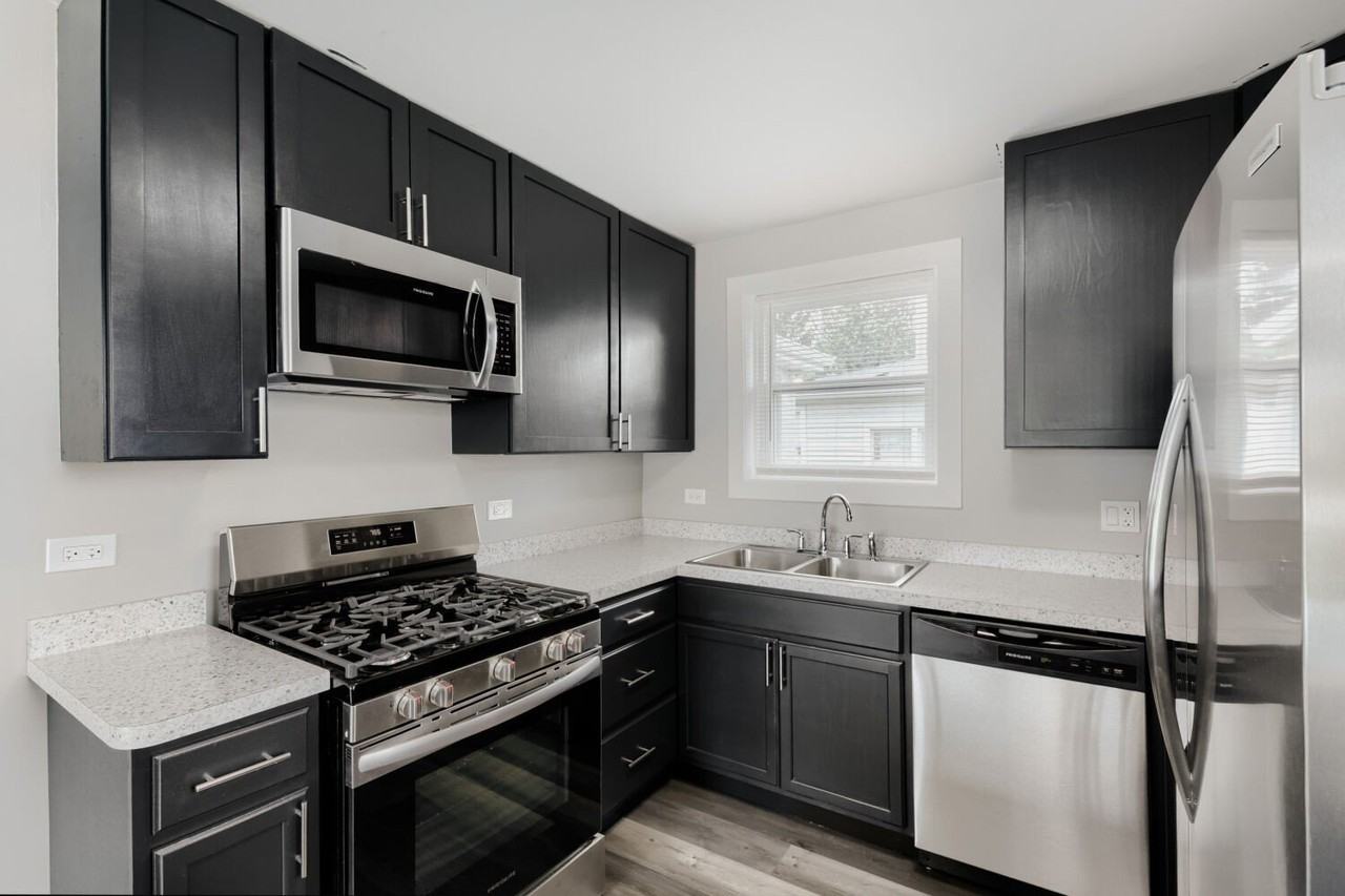 17610 Dixie Hwy - Photo 7 of 17
