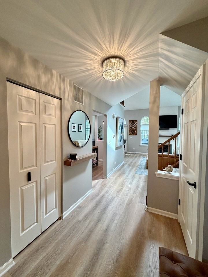 1353 Ridgefield Cir #1353 - Photo 2 of 22
