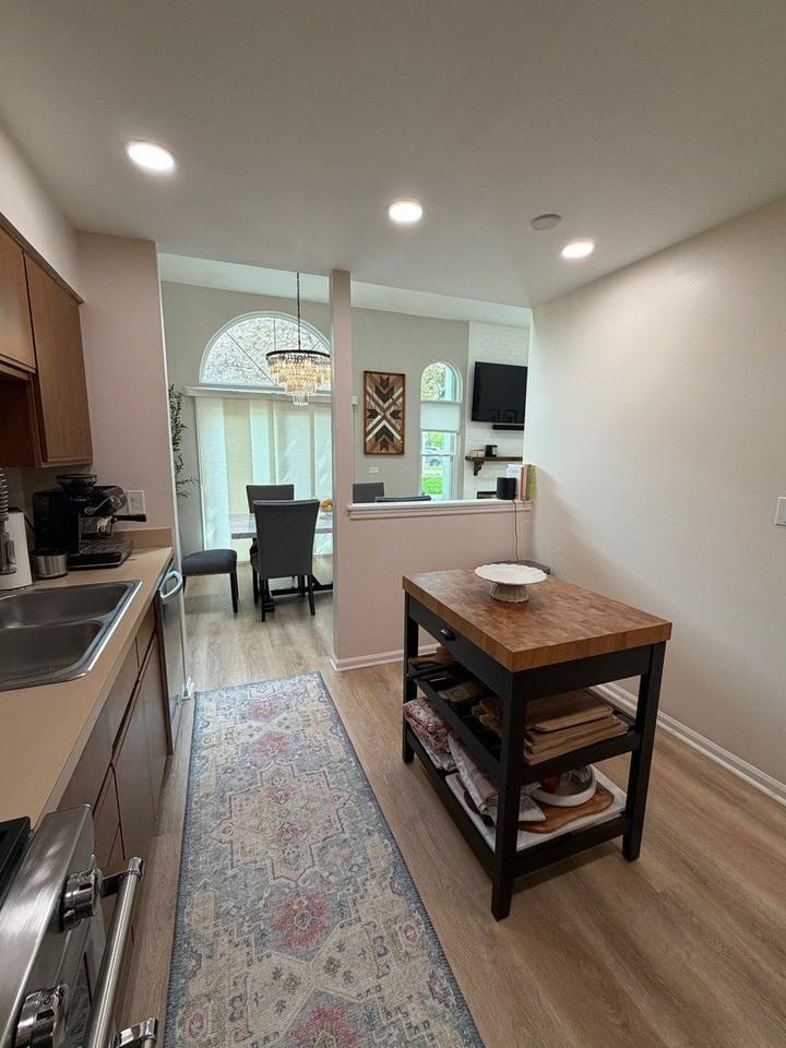 1353 Ridgefield Cir #1353 - Photo 5 of 22