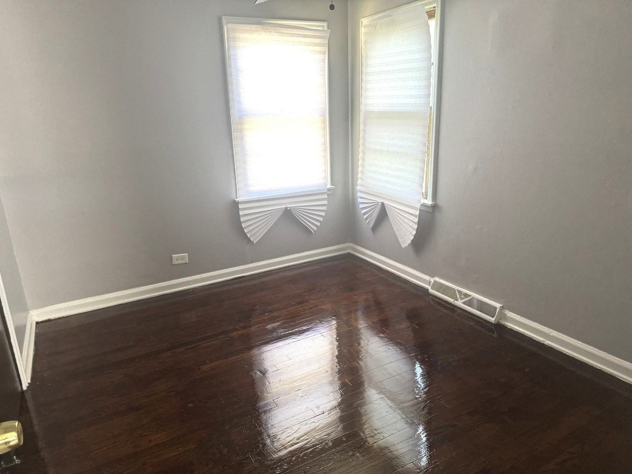 14505 Minerva Ave - Photo 4 of 4