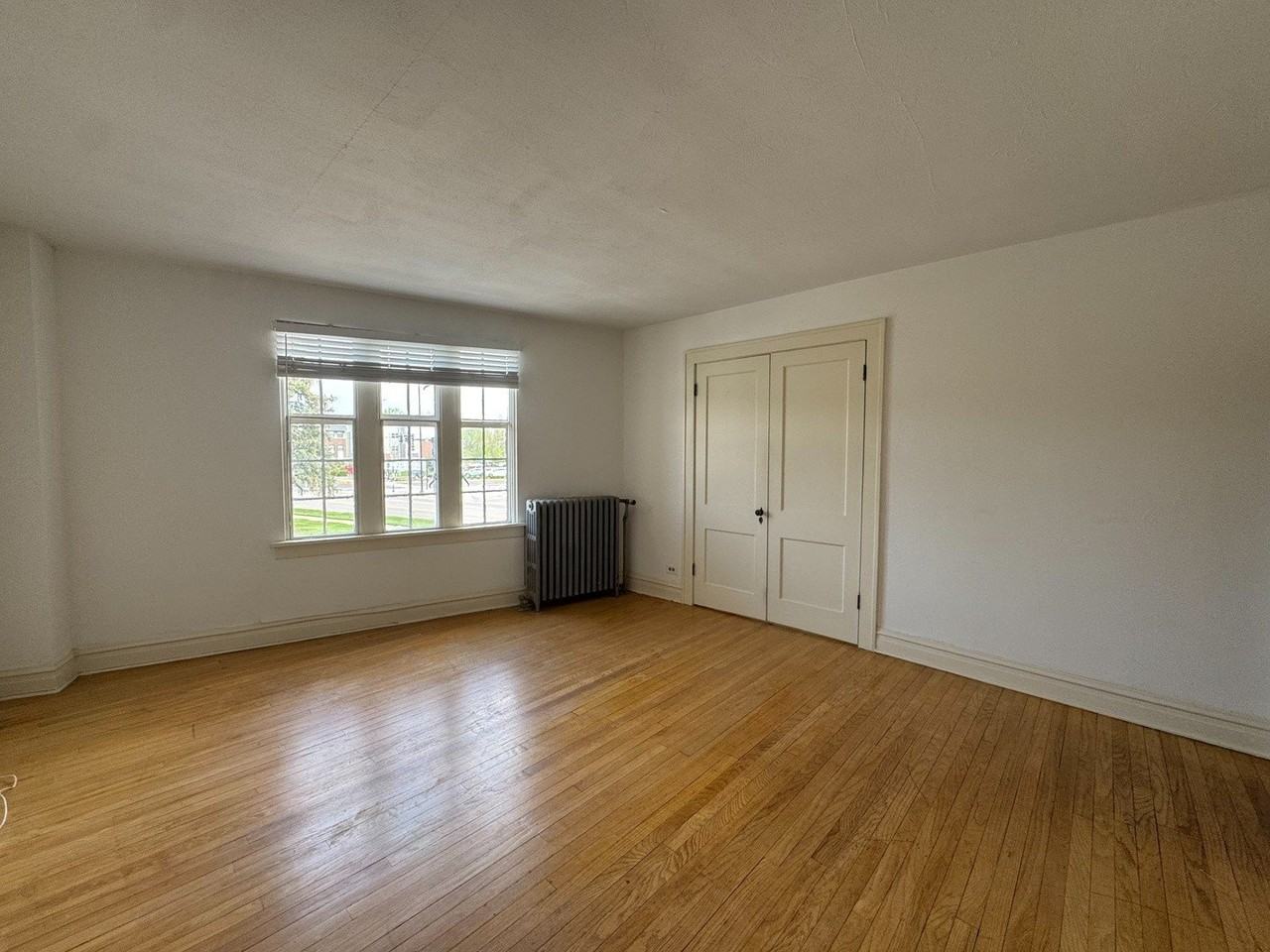 28W579 Stafford Pl #1 - Photo 3 of 12