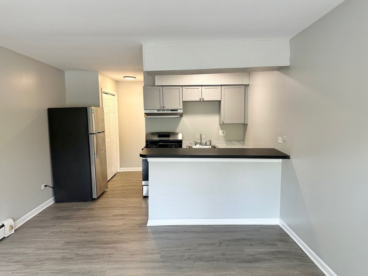 1940 Mark Ave #11 - Photo 5 of 9