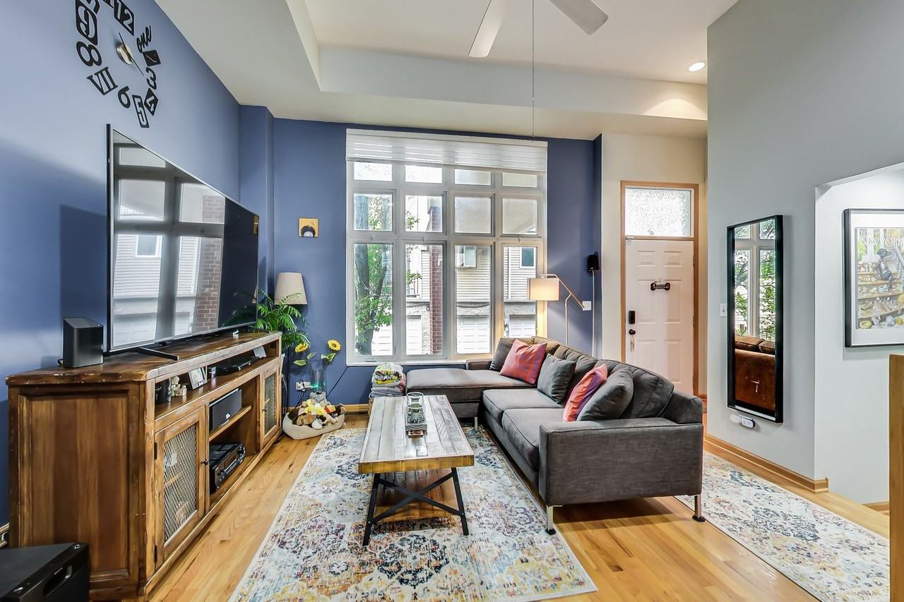 4915 W Gunnison St #D - Photo 6 of 37